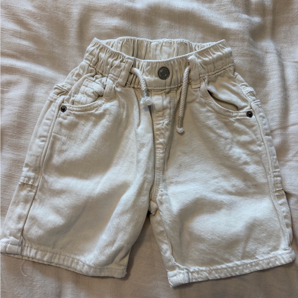 Zara boys 4t Drawstring Waist Cream Shorts